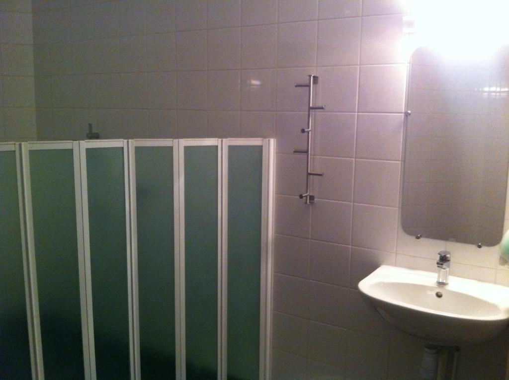Hôtel Moderne Nanterre Kamer foto